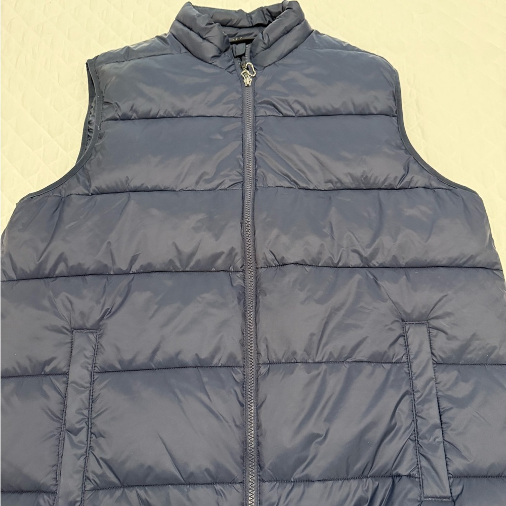 Swiss Tech Men's Navy Quilted Vest
